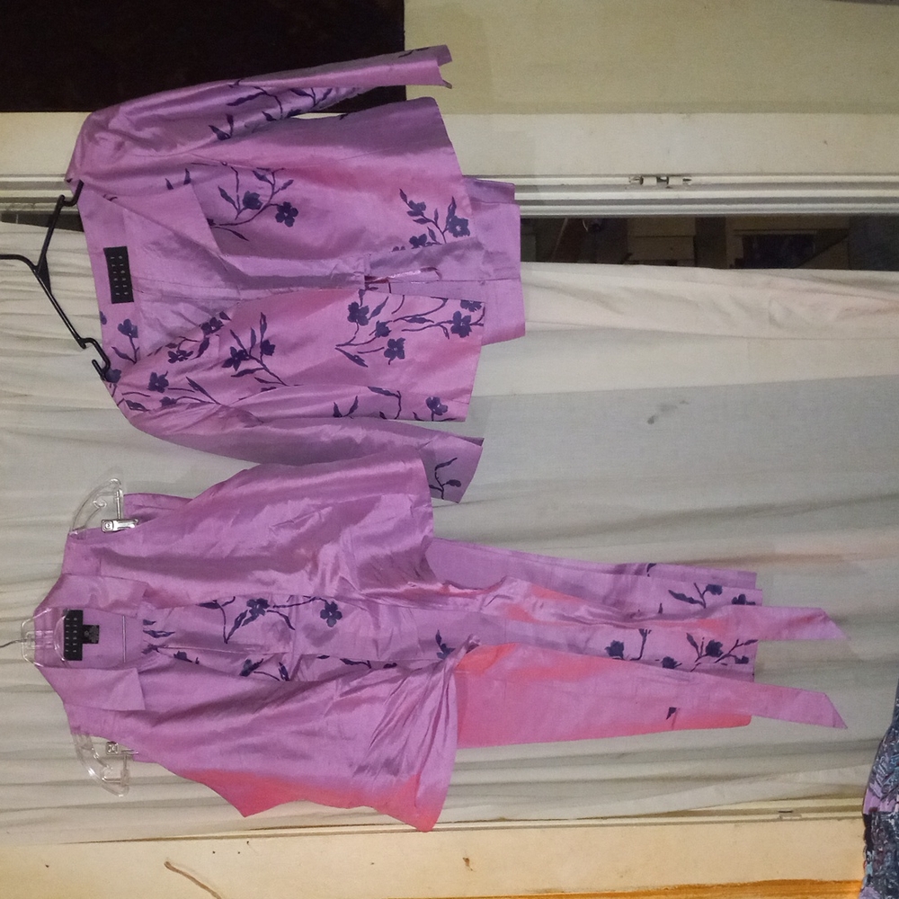 Finity Studio Sz.12 4 piece 100%silk purple suit
